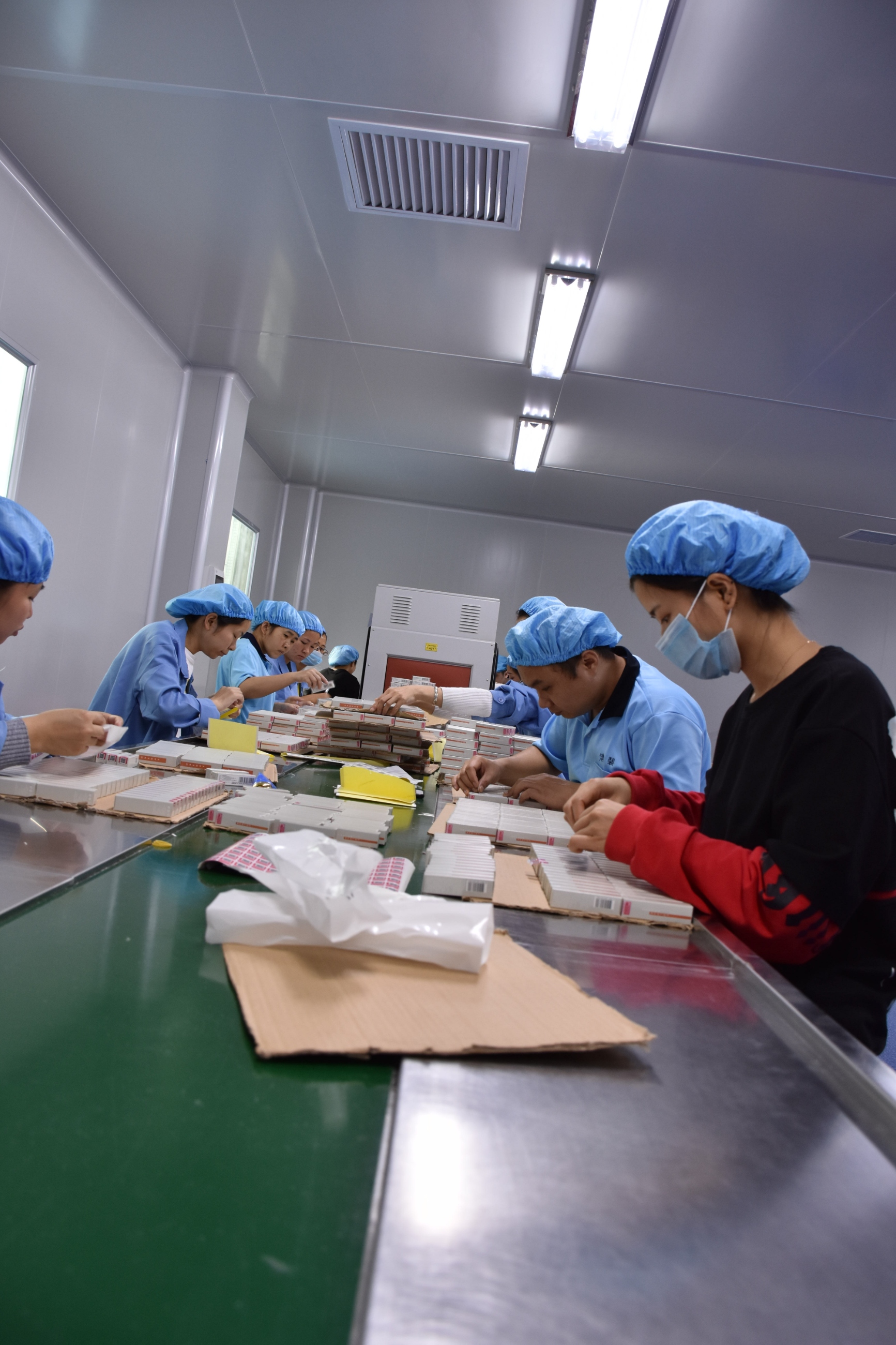 化妝品廠家是如何做到無(wú)塵車(chē)間的